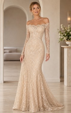 Vestido de noche formal estilo sirena con mangas largas, hombros descubiertos, encaje y cola larga.