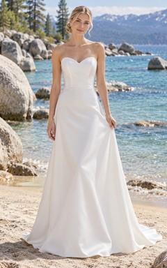 Vestido de novia sencillo, sin tirantes, sin mangas, de satén liso, corte en A y largo hasta el suelo