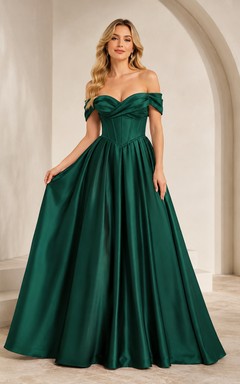Vestido de gala largo hasta el suelo de satén verde esmeralda con hombros descubiertos y pliegues, ideal para quinceañeras o fiestas de graduación.