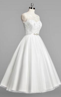Scoop Neck Sleeveless A-Line Tulle Tea-Length Short Wedding Dress With Beaded Sash