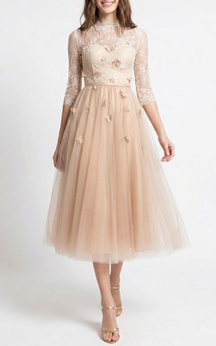 Tüllkleid mit hohem Kragen und Teelänge, Illusionseffekt
