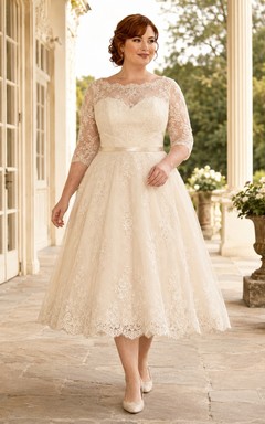 Klassisches Brautkleid in Übergröße im Vintage-Stil mit dezenter Spitze, Dreiviertelärmeln, A-Linie und Teelänge