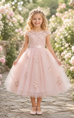 Blumenmädchenkleid aus rosafarbener Spitze und Tüll, A-Linie, kurze Ärmel, Rundhalsausschnitt, Teelänge, Applikationen