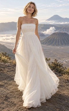 Einfaches, gerades, trägerloses, leicht gerafftes A-Linien-Brautkleid für die Hochzeit im Ausland
