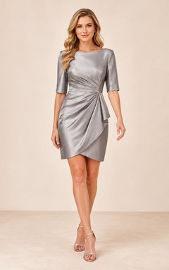 Silbergraues Satin-Minikleid mit Rundhalsausschnitt, halben Ärmeln, asymmetrischem Faltenwurf