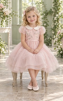 Vintage rosa A-Linien-Kleid aus Spitze und Tüll mit Kragen, Puffärmeln und Stufenrock für Blumenmädchen