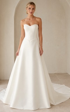 Vestido de novia sencillo, sin tirantes, minimalista, de corte A y cintura vasca