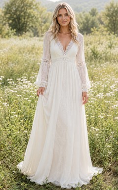 Robe de mariée bohème à manches longues en dentelle empire