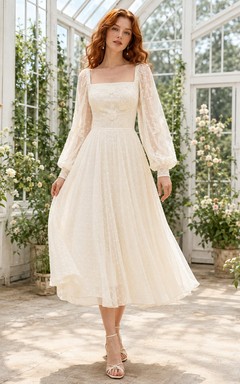 Romantisches Brautkleid mit eckigem Ausschnitt, langen Ärmeln, Spitze, A-Linie und Teelänge