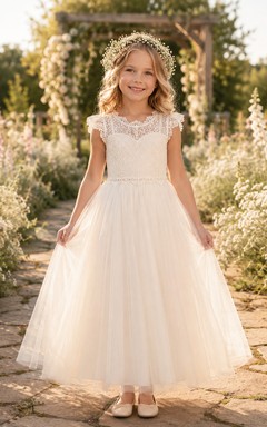 Blumenmädchenkleid aus elfenbeinfarbener Spitze und Tüll, A-Linie, kurze Ärmel, Rundhalsausschnitt, Teelänge, Schärpendetails