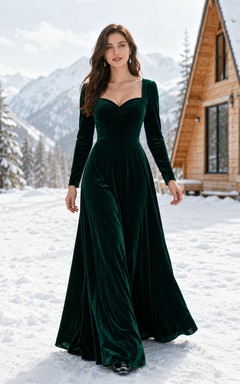 Emerald Velvet Sweetheart Long Sleeve Winter Cabin Gown