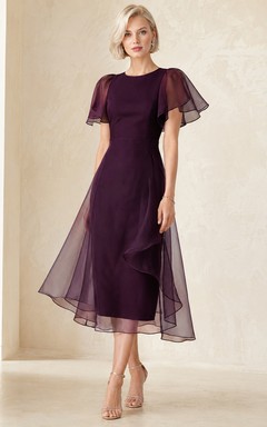 Pflaumenfarbenes Midikleid mit Organza-Überzug und Schmuckkragen