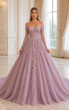 Robe de mariée de bal en dentelle florale mauve à épaules dénudées et manches longues