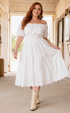 Plus Size Western Baumwollkleid mit schulterfreiem Design, Dreiviertel-Puffärmeln, Stufenrock und Teelänge