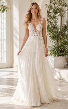 Robe de mariée champêtre en mousseline de soie et dentelle, coupe trapèze, décolleté en V profond, sans manches, traîne, style jardin