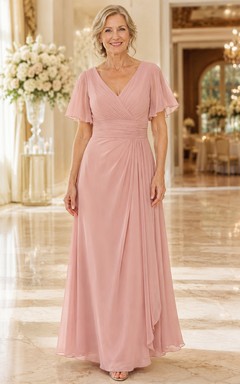 Rosafarbenes, festliches Chiffon-Abendkleid im Großmutter-Stil mit V-Ausschnitt und flatternden Ärmeln