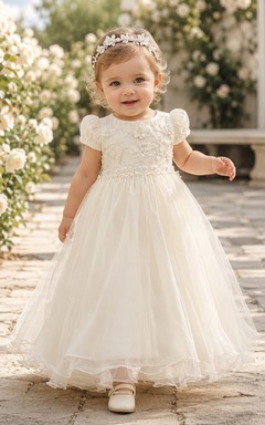 Delicado vestido de bautizo para bebé con cuentas, corte en A, mangas cortas, tul, elegante, romántico y adorable.