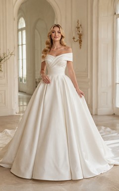 Robe de bal en satin à épaules dénudées et traîne chapelle, robe de mariée luxueuse