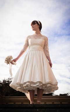 Brautkleid aus Taft mit Illusion-Halbärmeln, hohem Kragen, A-Linie, Teelänge und hohem Kragen