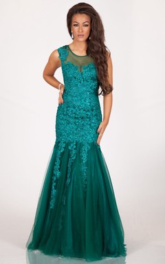 A-Line Floor-Length Appliqued Scoop-Neck Sleeveless Tulle Prom Dress