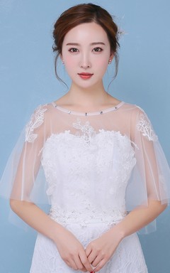 Neues Set aus weißem Schal und Diamant-Cape mit Rundhalsausschnitt