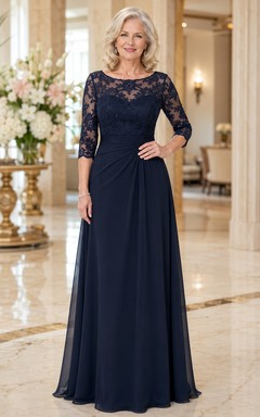 Dunkelblaues, romantisches Chiffon-Abendkleid mit Illusion-Bateau-Ausschnitt, Dreiviertelärmeln, Spitze und bodenlanger Silhouette – ein elegantes Abendkleid für die Großmutter des Bräutigams