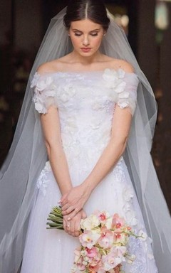 Romantisches, schulterfreies A-Linien-Brautkleid im Gartenstil aus Tüll mit kurzen Ärmeln – ein schlichtes, elegantes Brautkleid