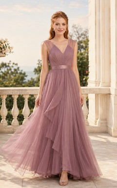 Abendkleid in Mauve-Tüll mit V-Ausschnitt, drapiert, ärmellos, bodenlang, A-Linie