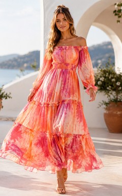 Vestido largo de playa con volantes y hombros descubiertos, estampado tie-dye color coral