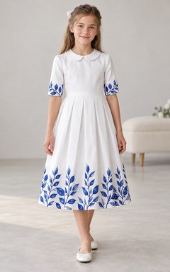 Schlichtes, schlichtes weißes Teelängenkleid mit Peter-Pan-Kragen, Ellbogenärmeln, ovalem Blättermuster, plissiertem Bund und A-Linien-Schnitt für Blumenmädchen