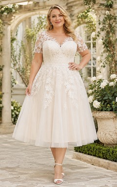 Romantic Plus Size Tea-Length V-Neck Cap Sleeve Elegant Wedding Dress