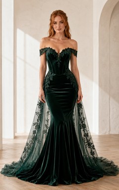 Vestido de novia de lujo estilo sirena, de terciopelo verde oscuro, largo hasta el suelo y con hombros descubiertos.