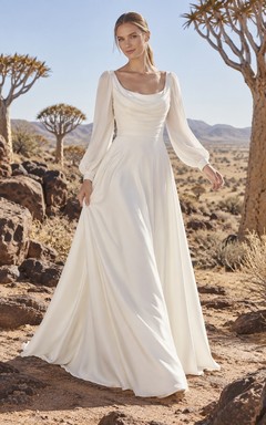 Vestido de novia sencillo de corte A con cuello drapeado, manga larga, satén y gasa, cintura natural.