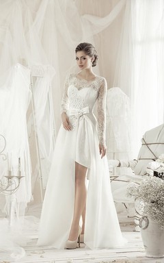 Robe trapèze en dentelle à manches longues carrées, arrivant au genou, avec nœud et appliques