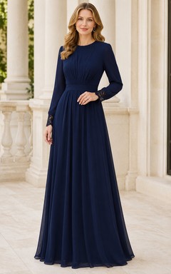 Robe de soirée bleu marine foncé en mousseline, coupe trapèze, col rond, manches longues, longueur au sol