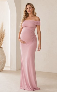 Robe longue fourreau froncée en jersey rose poudré à épaules dénudées et à épaules dénudées, longueur au sol