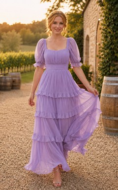 Lavendel-Weinberg-Gartenhochzeitsgast-Brautjungfern-Cocktailkleid, A-Linie, Teelänge, asymmetrischer Saum, eckiger Ausschnitt, Puffärmel, Chiffon-Rüschenbesatz, Stufenrock, Reißverschluss hinten