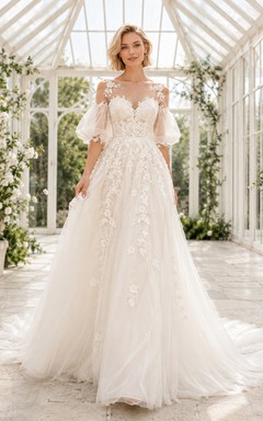 Robe de mariée bateau à manches courtes en dentelle florale, coupe trapèze, traîne chapelle de luxe