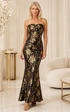 Vestido de noche ajustado sin mangas con escote cuadrado y encaje negro y dorado