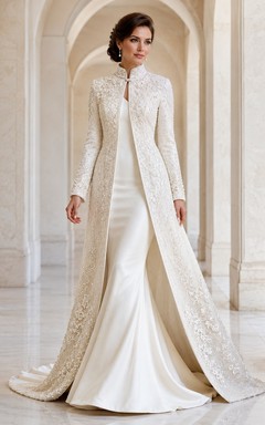 Elegantes Brautkleid mit hohem Ausschnitt aus Satin, raffiniertes Hochzeitskleid für den Ball