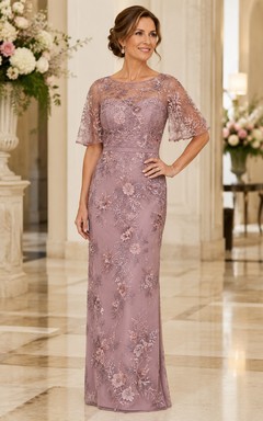 Vestido de tubo color malva con encaje y mangas con volantes para madres.