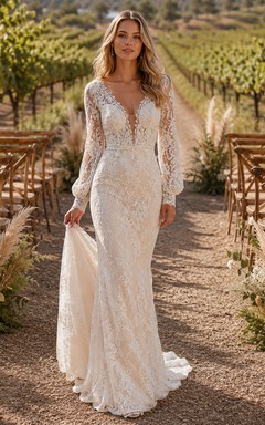 Langärmeliges Brautkleid im Boho-Stil mit Weinreben-Spitze und Kapellenschleppe