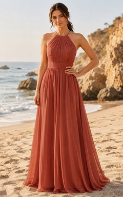Papaya Destination Beach A-Linien-Brautjungfernkleid aus Chiffon mit ärmellosem Neckholder-Oberteil mit hohem Kragen, plissiertem, bodenlangem Rock und Schlüssellochausschnitt am Rücken.