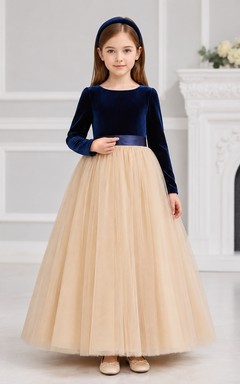 Robe de bal longue de luxe pour demoiselle d'honneur d'hiver, en velours bleu marine foncé et tulle, manches longues et col bijou.