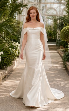 Vestido de novia minimalista de satén estilo sirena con hombros descubiertos para jardín