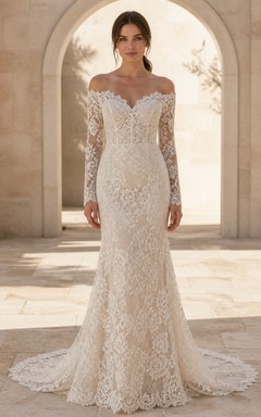 Vestido de novia romántico estilo sirena con escote Bardot y mangas largas hasta el suelo