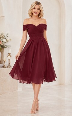 Elegantes burgunderrotes schulterfreies Chiffon-Abendkleid mit kurzen Ärmeln in A-Linie