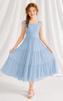 Himmelblaues Brautjungfernkleid für junge Mädchen, A-Linie, eckig, kurze Ärmel, Teelänge, Chiffon, gestuft, elegant