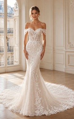 Robe de mariée sirène luxueuse en dentelle florale à épaules dénudées et manches courtes, ornée d'épaules et de dentelle florale,