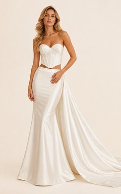 Zweiteiliges, modernes, wandelbares Brautkleid aus Satin mit Herzausschnitt, klassisch